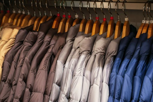 Optez pour des doudounes personnalisables à prix tout doux